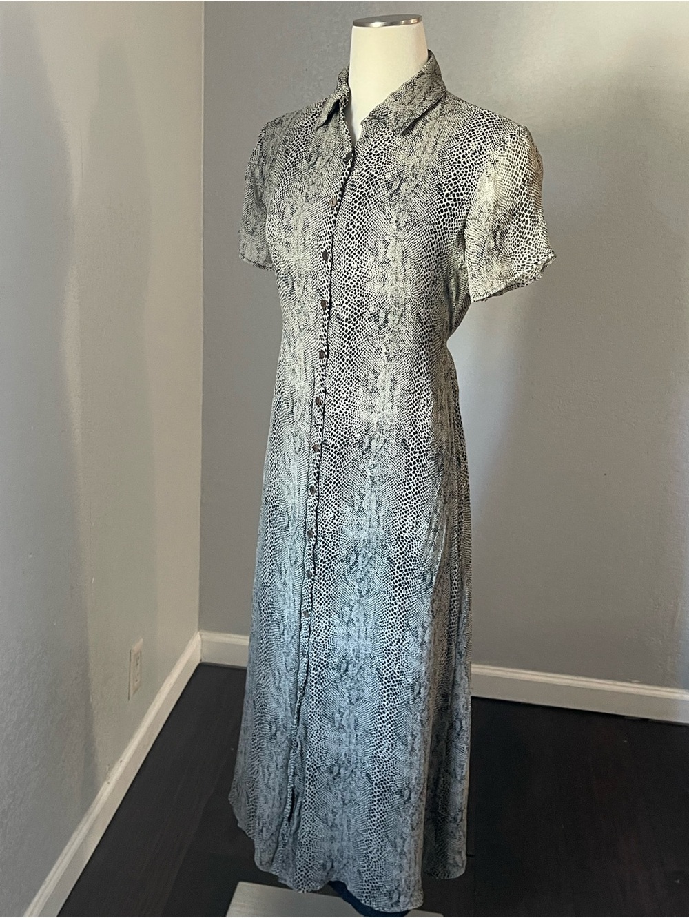 VNTG Robbie Bee Black and Cream Leopard Print Dress 100% Silk